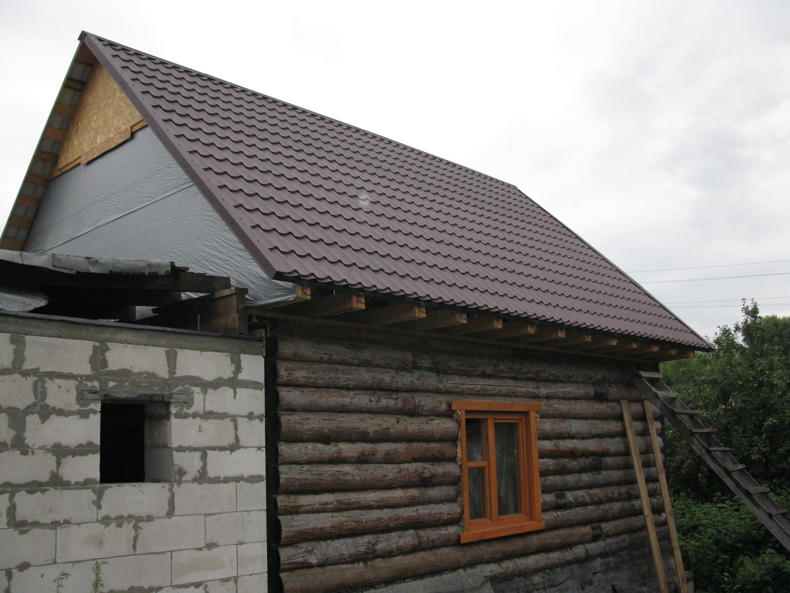 Ремонт кровли крыши дачного дома в Московской области, стоимость работ .