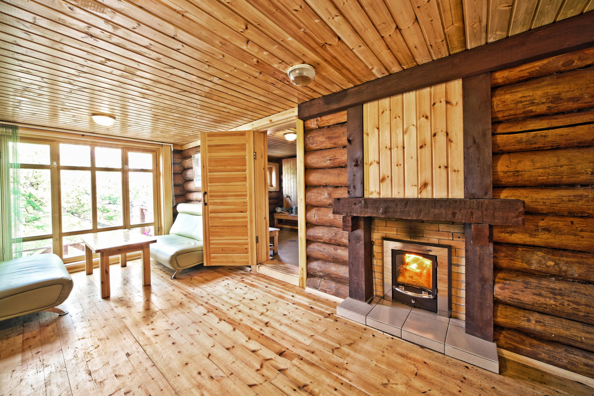 Варианты внешней и внутренней отделки деревянного дома